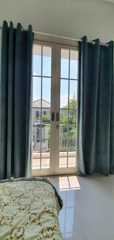 rumah cantik dan strategis dekat soehat kota malang