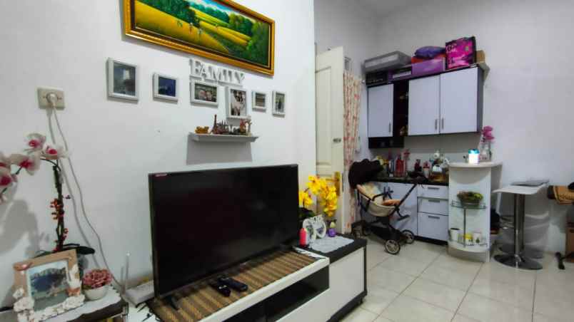 rumah cantik minimalis full furnished