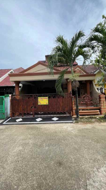 rumah clasic kelapa dua