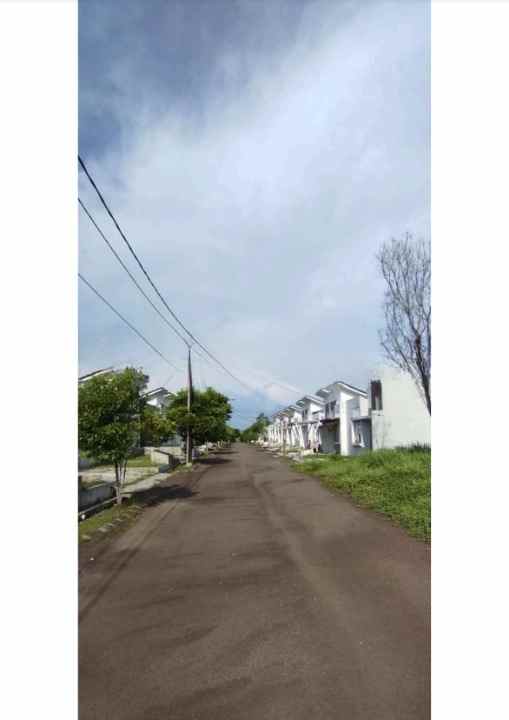 rumah cluster greenland citra maja fasilitas lengkap