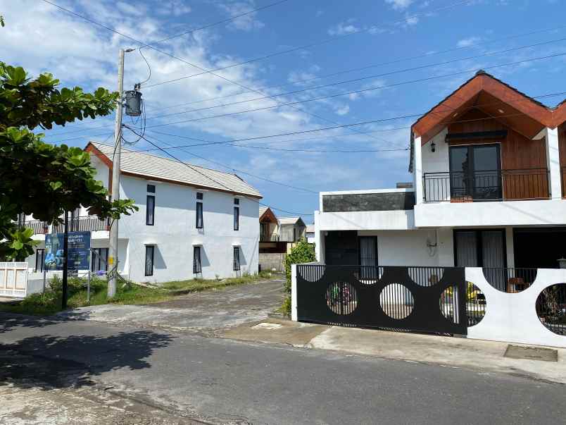 rumah dekat candi prambanan 500 jt an shm