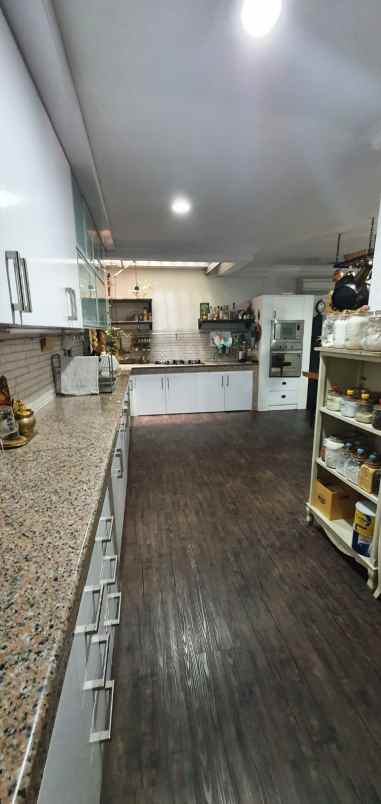 rumah di taman kencana cengkareng jakarta barat