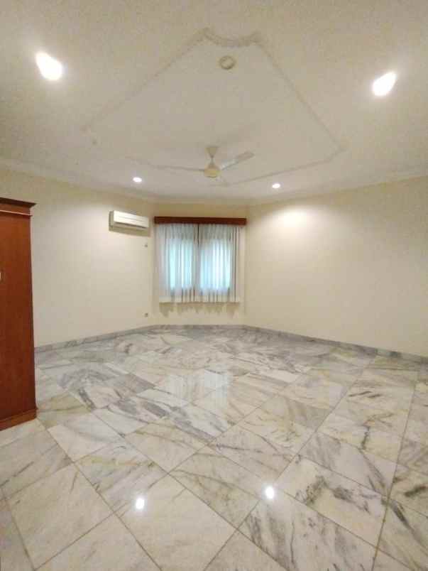 rumah dijual di kemang jakarta selatan