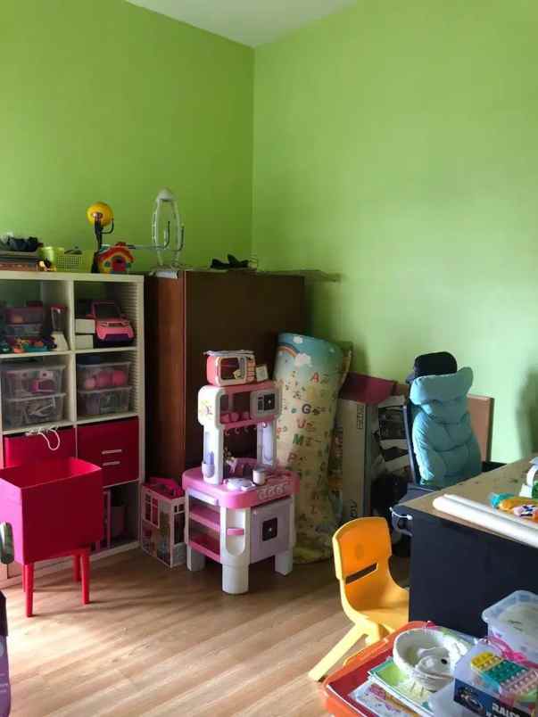 rumah dijual furnished 2 lantai di pondok ranji