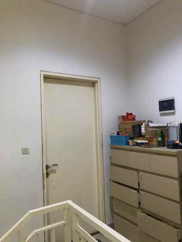 rumah dijual furnished 2 lantai di pondok ranji