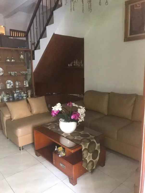 rumah dijual siap huni di graha bunga bintaro