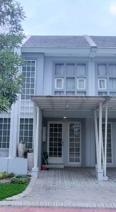 rumah disewakan grand pakuwon surabaya barat