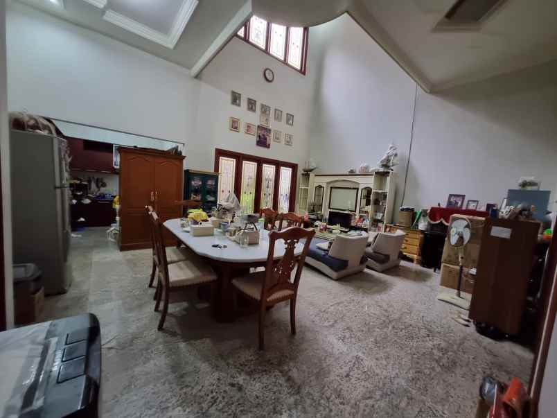 rumah furnish di graha famili surabaya barat siap huni