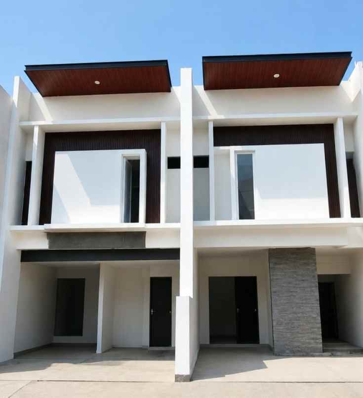 rumah gress manyar rejo c hook