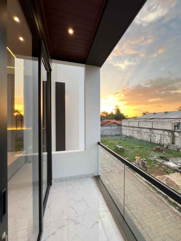 rumah jagakarsa dekat cilandak