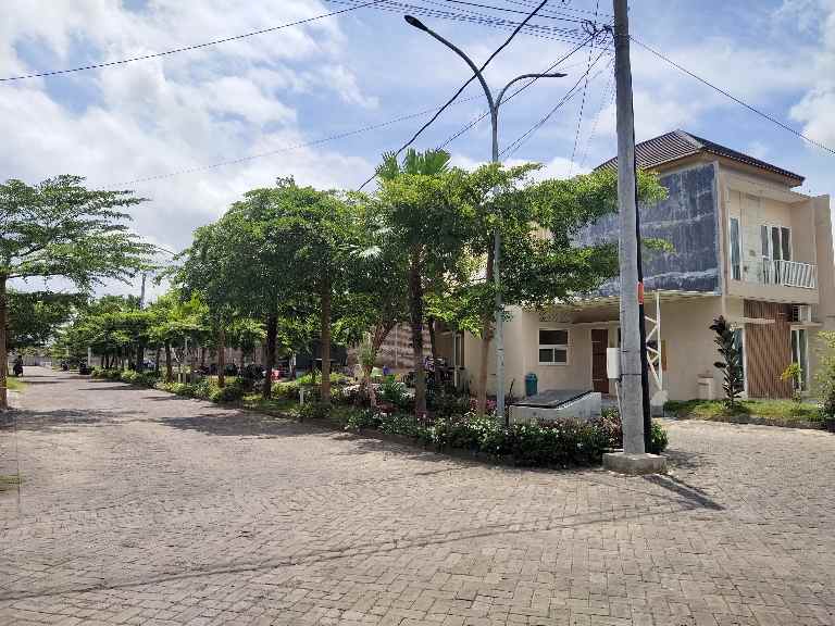 rumah jalan bengawan solo lumajang