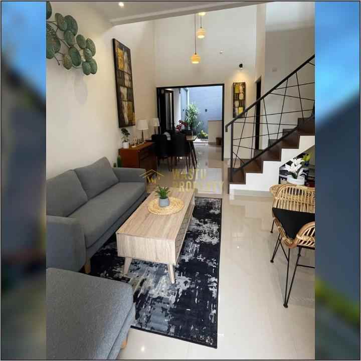 rumah kekinian 2 lantai open space view asri dekat uii