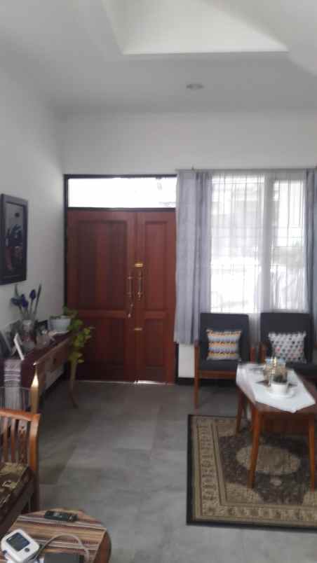 rumah komplek cihanjuang hook 10 menit pemkot cimahi