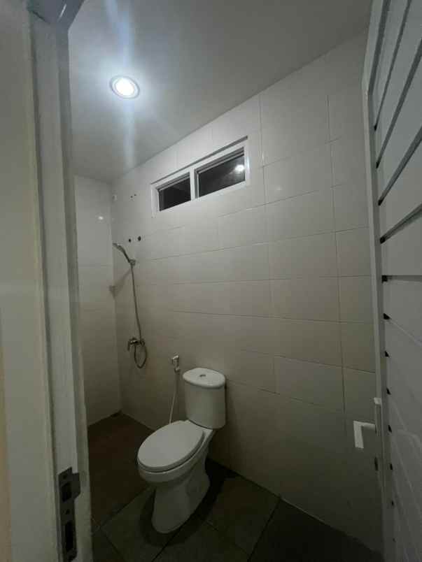 rumah komplek citeureup 8 menit pemkot cimahi