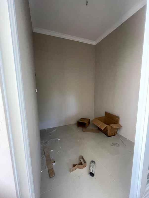 rumah kos baru lokasi premium dinoyo malang