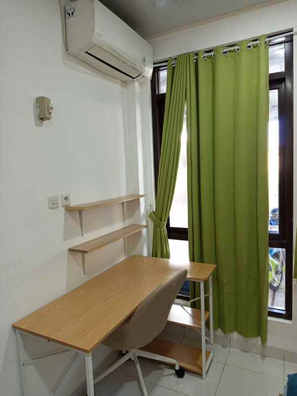 rumah kost 8 kamar full