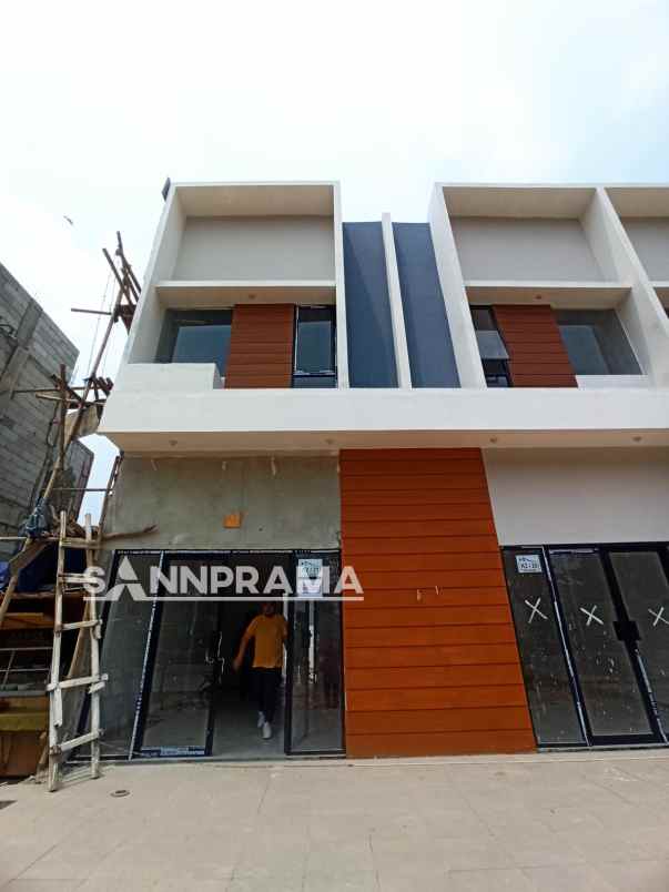 rumah kreatif ready stok di jln utama klapanunggal