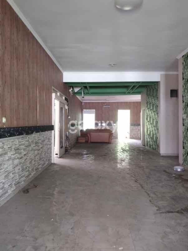 rumah lama manyar rejo dekat araya mulyosari code dvo