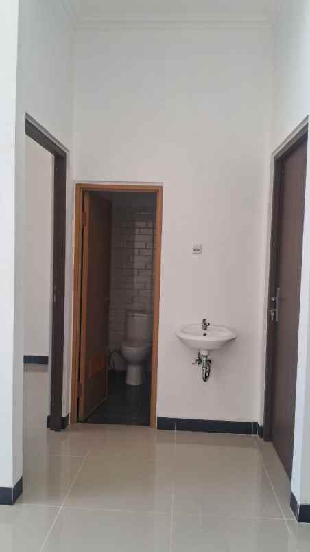 rumah langsung huni shm dp 0 rupiah