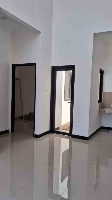 rumah langsung huni shm dp 0 rupiah