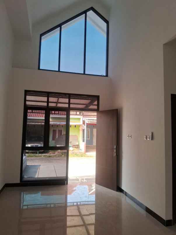 rumah langsung huni shm dp 0 rupiah