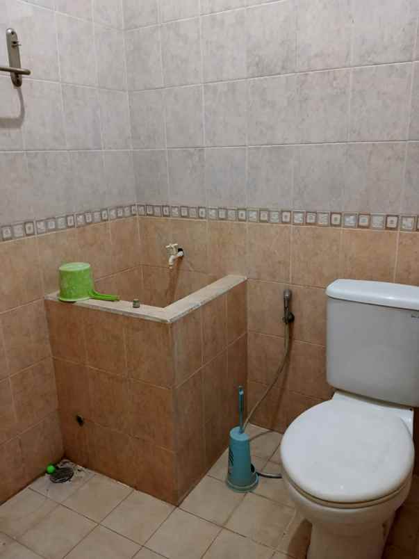 rumah lux 4 kamar tidur 3 kamar mandi di antapani bdg