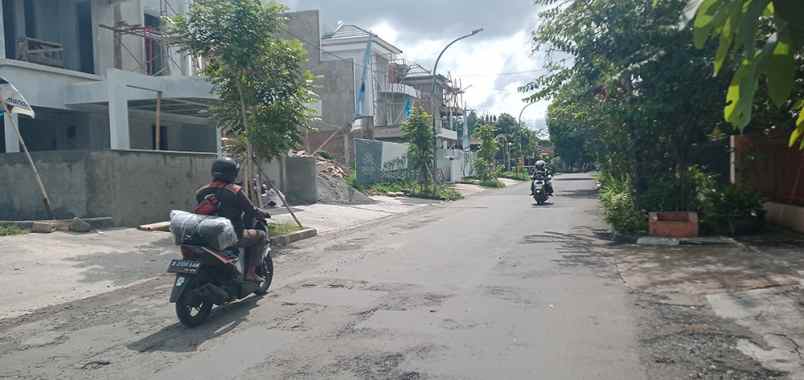 rumah lux 4 kamar tidur 3 kamar mandi di antapani bdg