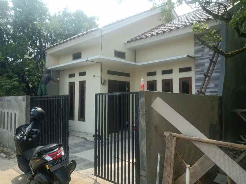 rumah mampang pancoran mas depok