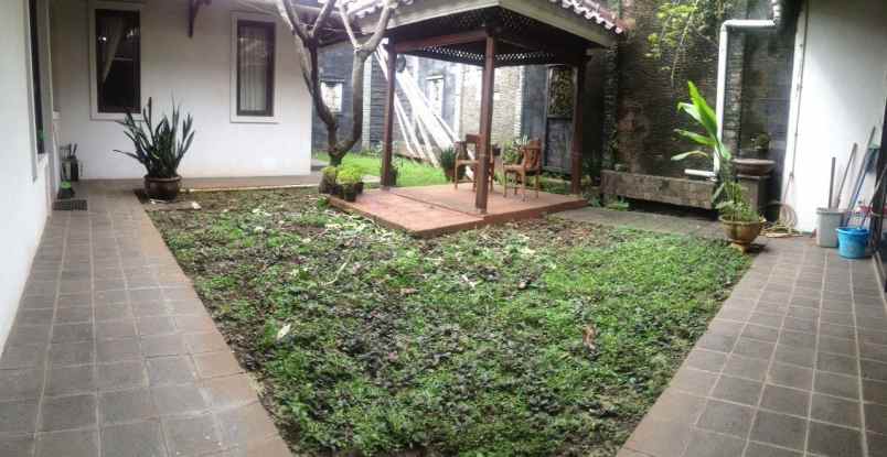 rumah mewah di bintaro