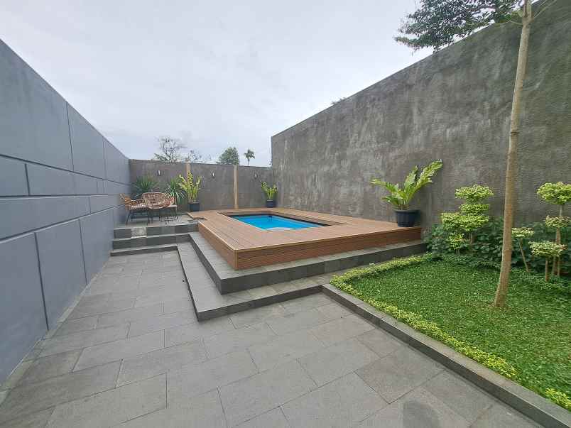 rumah mewah private pool di sawangan depok