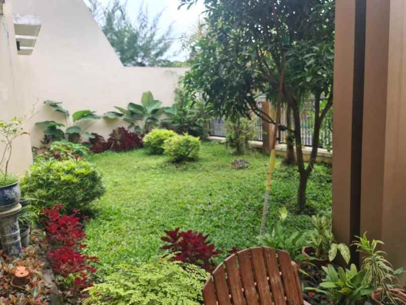 rumah mewah siap huni lokasi dekat unmer