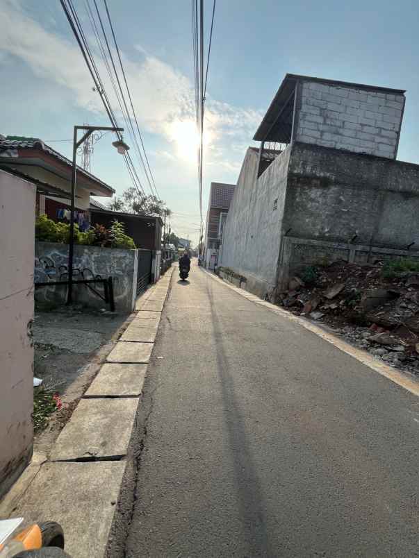 rumah minimalis 2 lantai mewah di tanah baru depok