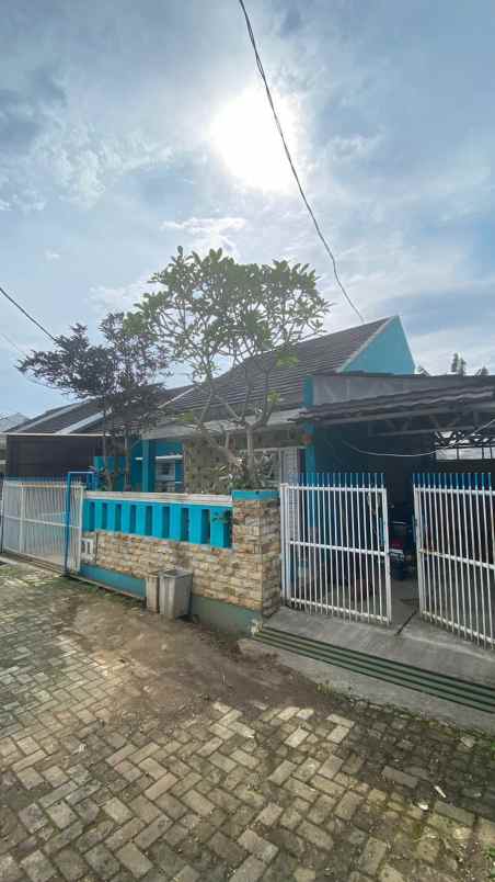 rumah minimalis cihanjuang bandung barat