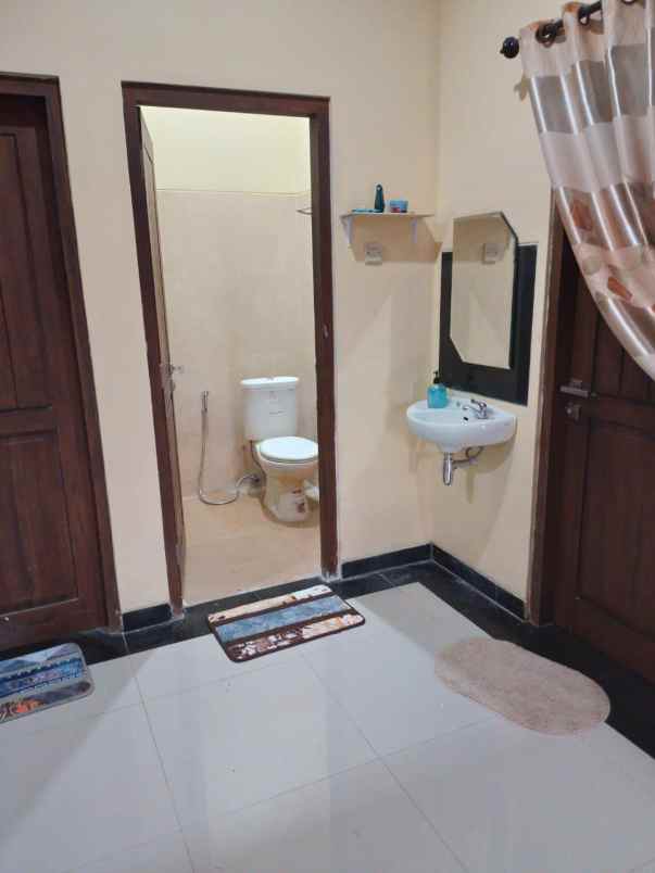 rumah modern cantik tipe besar siap huni