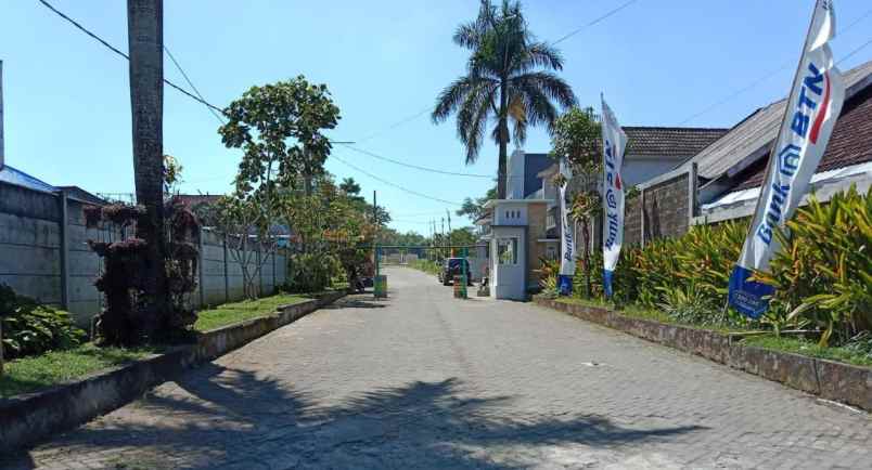 rumah modern minimalis di green palma singosari malang