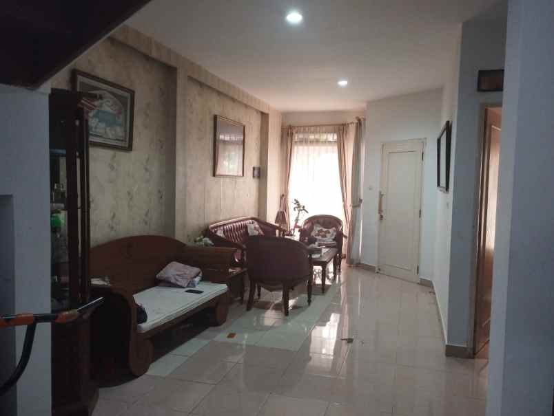 rumah murah 2 lt 15 menit tol serpong bintaro