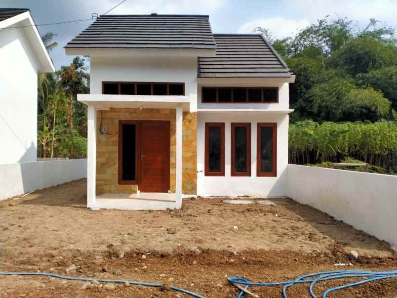 rumah murah utara pasar ngijon godean