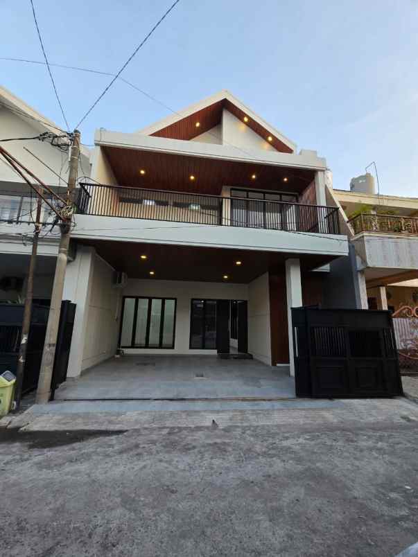 rumah new gress babatan pantai