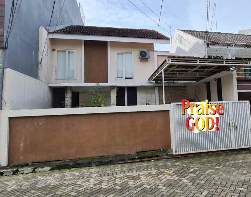 rumah nginden intan row 3 mobil