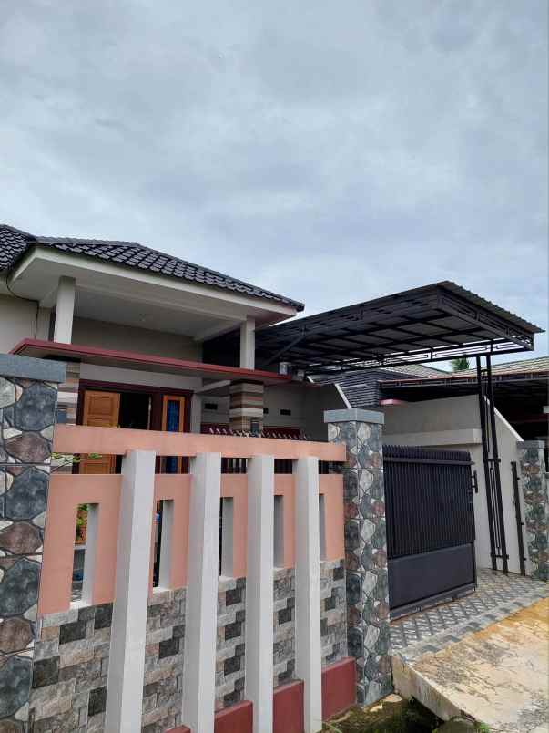 rumah nyaman minimalis di jalan sembilang pekanbaru