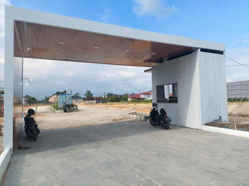 rumah nyaman modern di jalan duyung pekanbaru