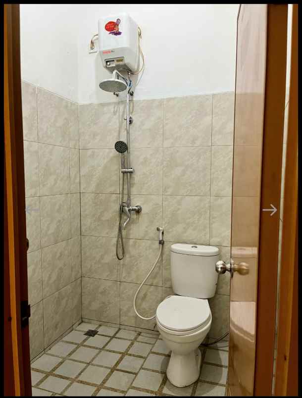 rumah nyaman siap huni di cluster arcamanik townhouse