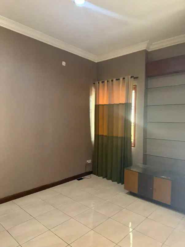 rumah palem pondok tjandra bersih baru renov