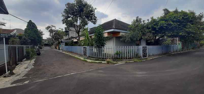 rumah parakan ayu