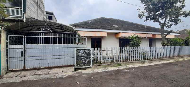 rumah parakan ayu