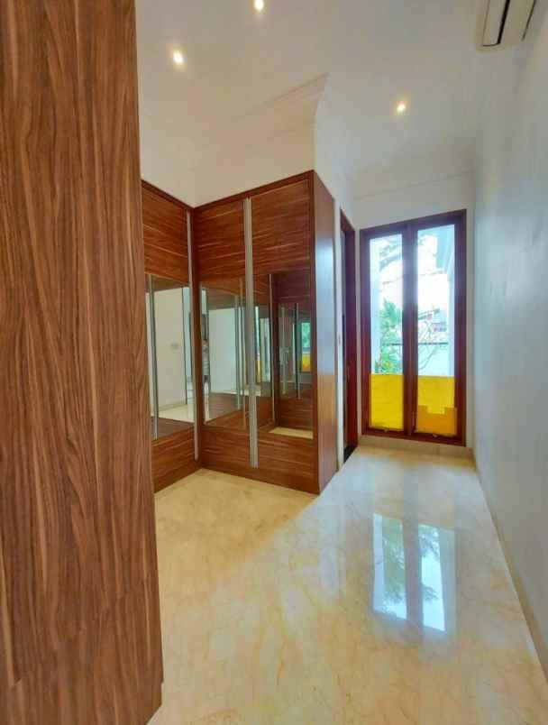 rumah podok indah semi furnished dekat pim