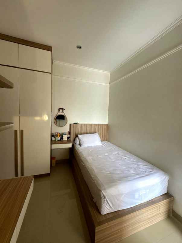 rumah second dalam cluster di jatibening baru bekasi