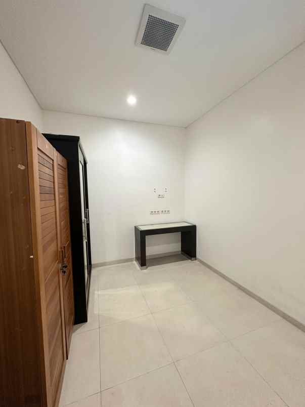 rumah semi furnished di pamulang tangsel