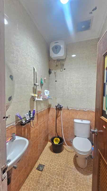 rumah siap huni di komplek hii kelapa gading