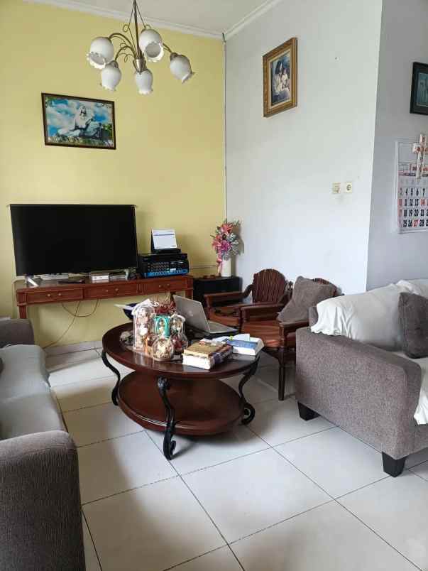 rumah siap huni di metland menteng jakarta timur